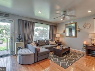 13 Arlington Ave, Maple Shade, NJ 08052