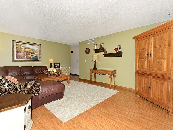 4th image of 6913 E Kentford Cir