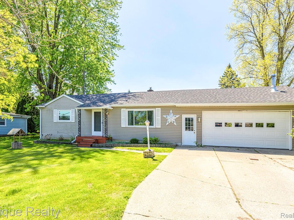 1st image of 11110 Davison Rd
