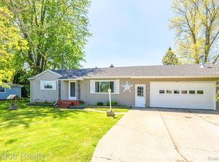 11110 Davison Rd, Davison, MI 48423