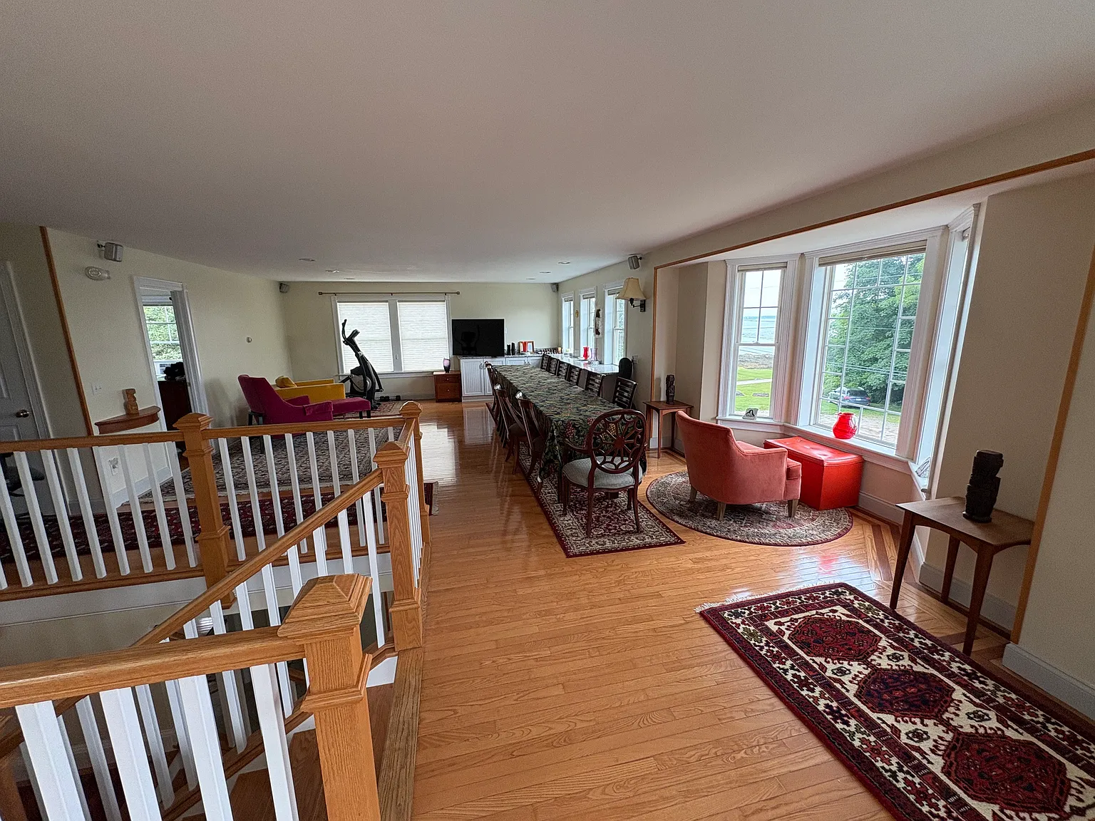 4 bed, 2900 sqft, $4,900 — Photo 2