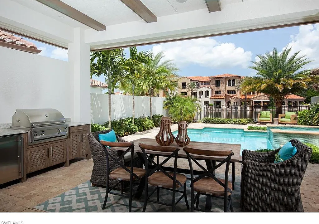 3 bed, 3.5 bath, 3198 sqft, $28,000 — Photo 1