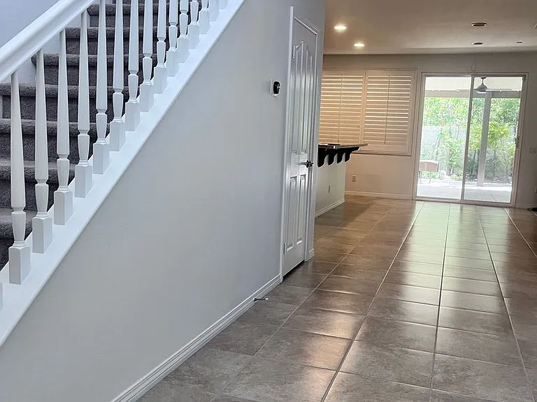 4040 Obsidian Rd — Photo 2