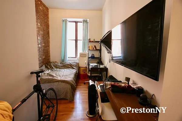 Rented by JM Preston Properties LLC | media 18