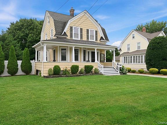 2nd image of 991 Cottage Place
