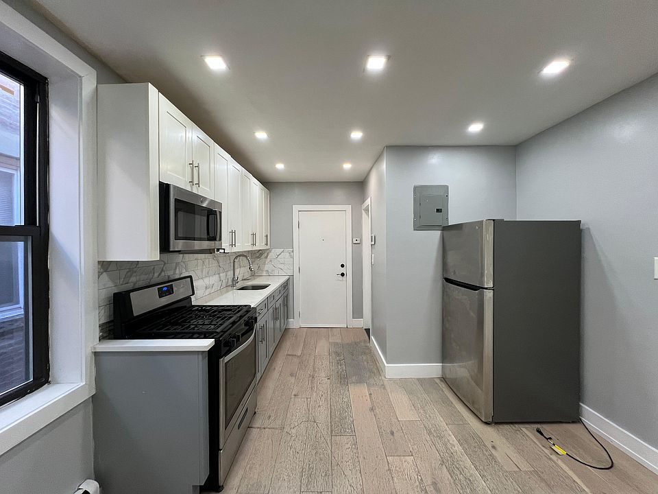 1st image of 325 Avenue E #5E