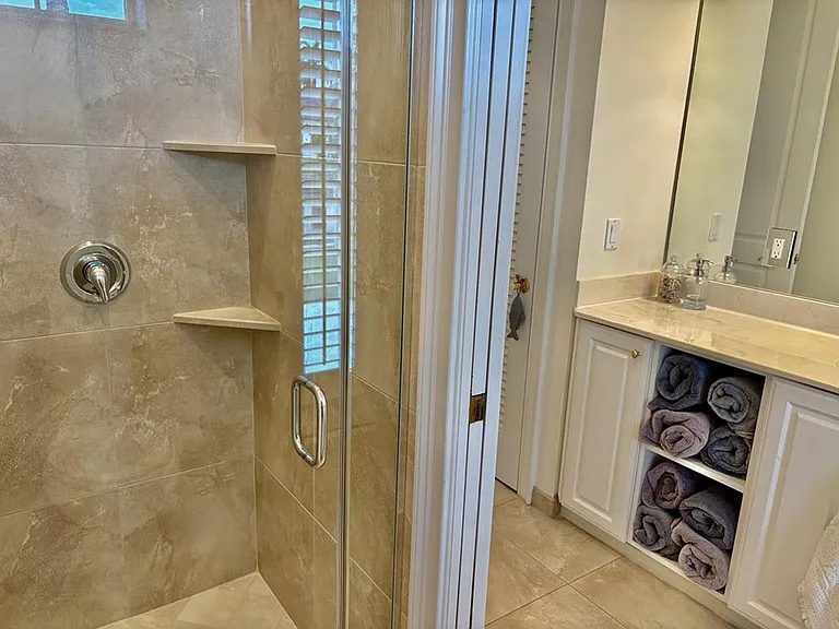 1627 Barbados Ct — Photo 15