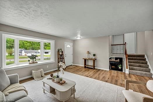 2nd image of 8143 Broadmoor Rd