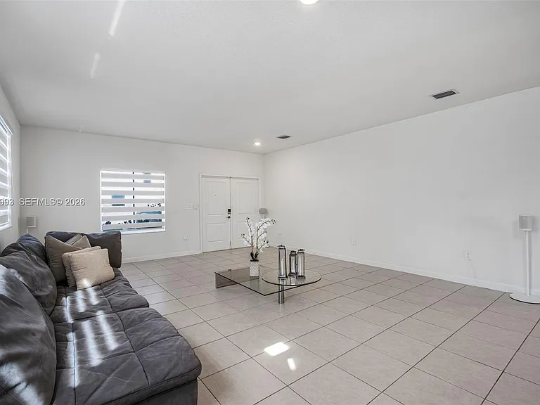 21189 SW 127th Ct — Photo 7