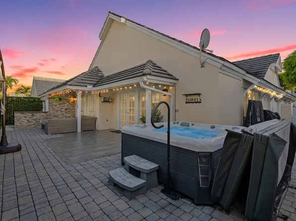 9937 NW 47th Ter, Doral, FL 33178