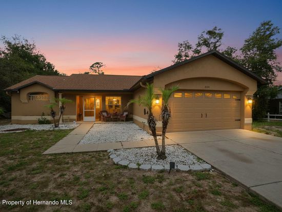 8391 Weeping Willow St, Brooksville, FL 34613