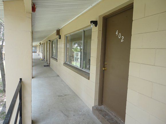1st image of 180 Minna Ln APT 402