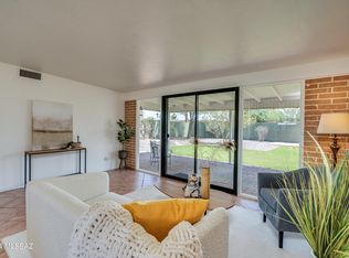 6624 E Nelson Dr, Tucson, AZ 85730
