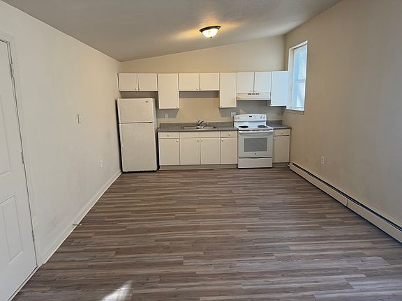 2nd image of 626 California Ave APT 1A