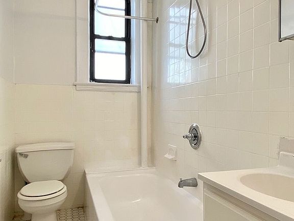 5th image of 191 Claremont Ave #6/5
