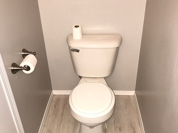 1/2 bath
