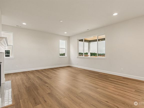 5th image of 10619 Treasure Drive NW #124