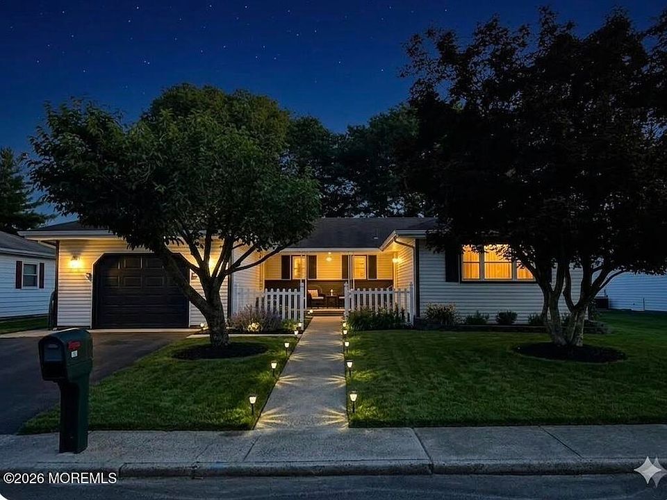 1st image of 331 Barbados Drive N