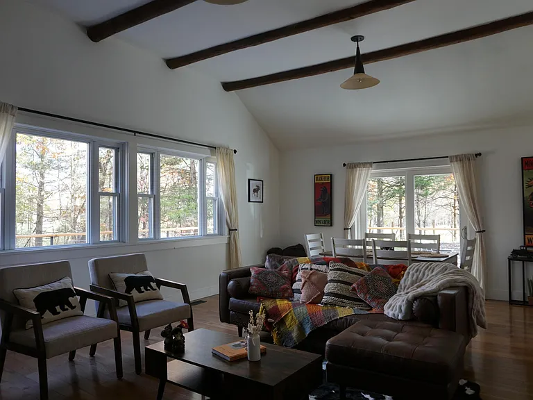 6 Downer Ln — Photo 8
