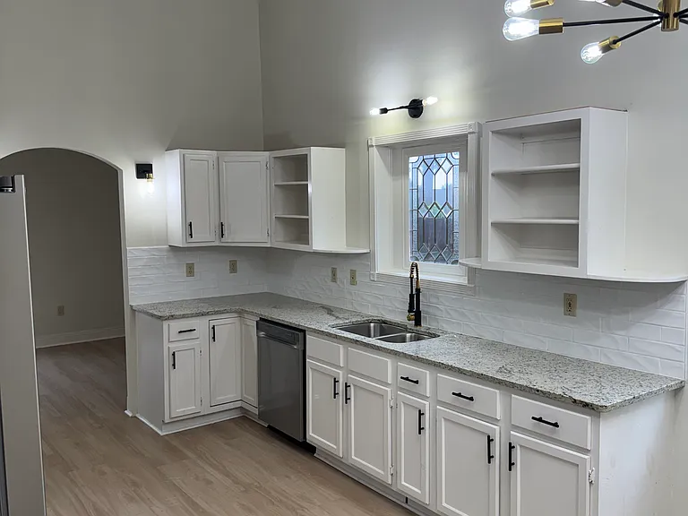 112 Oak Dr — Photo 14