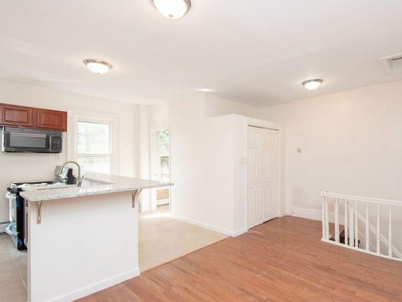 2nd image of 87 Lexington Ave Floor 3