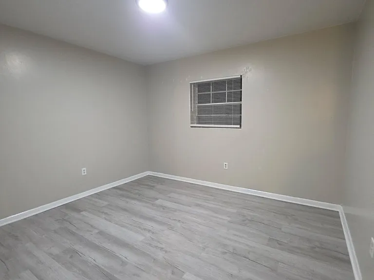 734 Townside Rd SW #12 — Photo 8