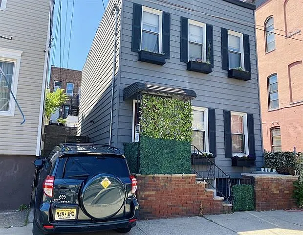 217 Cambridge Ave — Photo 22