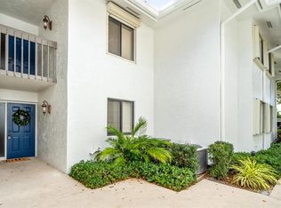 30 Pelican Pointe Dr #1020, Delray Beach, FL 33483