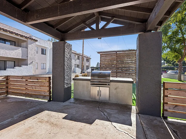 Peoria Grand Apartments — Photo 37