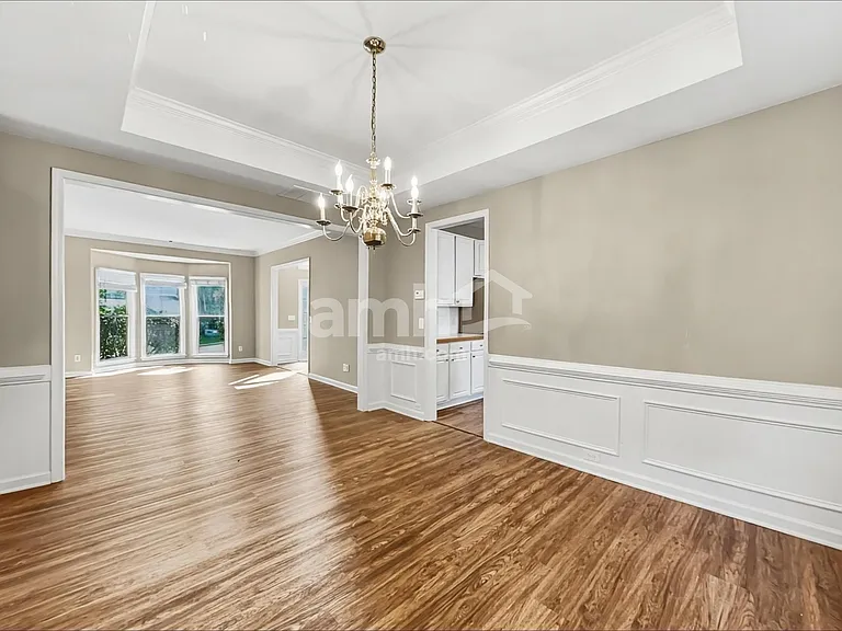 3374 Hunters Point Rd — Photo 6