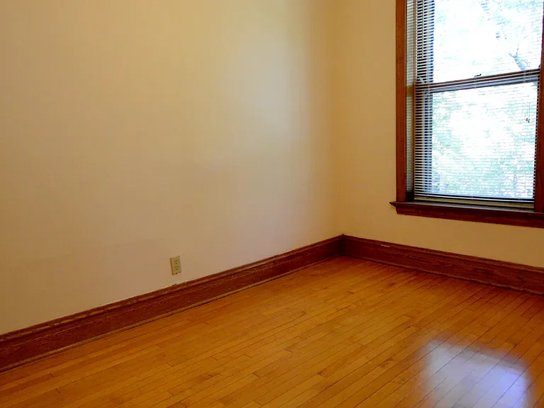859 W Fletcher St #3 — Photo 12