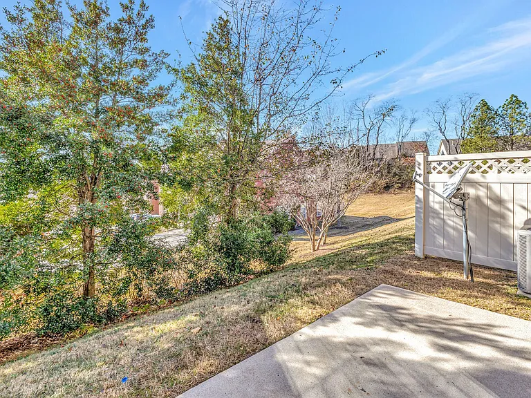 8103 Valley Oak Dr — Photo 21