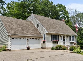 74 Old Tavern Ln, Coventry, CT 06238
