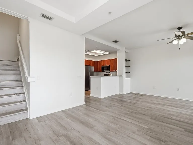 4501 Mimosa Ter — Photo 10