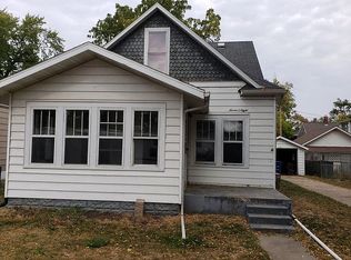 708 W 6th Ave, Mitchell, SD 57301