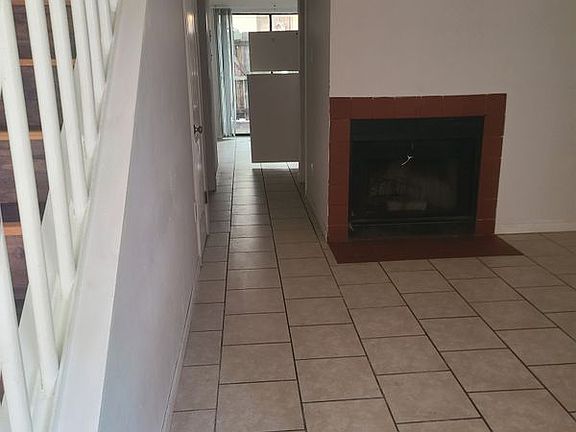 2nd image of 1102 Verde Dr