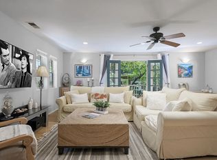 25 1/2 W Islay St, Santa Barbara, CA 93101