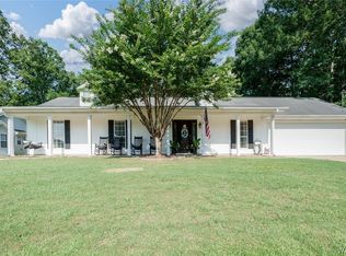 5918 6th Ave, Northport, AL 35473