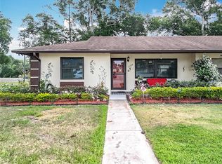 12539 Orangewood Ct, Tavares, FL 32778