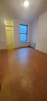 Rented by Manhattan Best Realty, Inc. | media 5