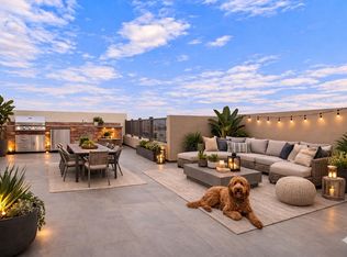 809 Brickyard Ln, Costa Mesa, CA 92627