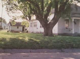 701 Marshfield Ave, Bertrand, NE 68927