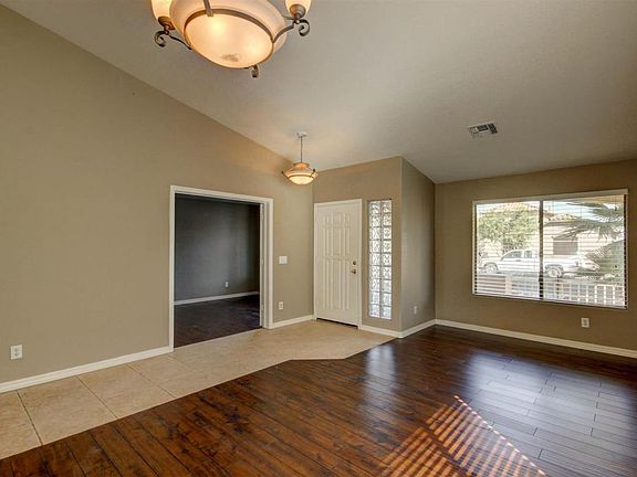 4th image of 43157 W Hillman Dr