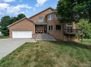 136 Hardwick Rd, Mooresville, NC 28115