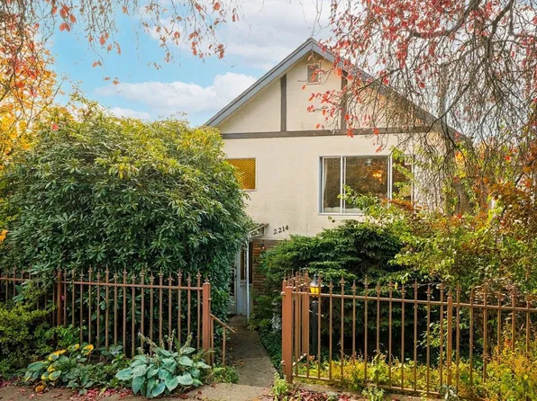 2214 E 4th Ave, Vancouver, BC V5N 1K8