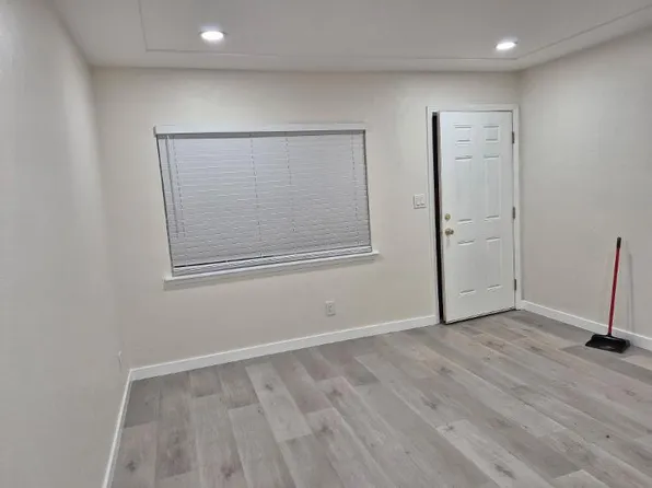 2908 N 1st St, Fresno, CA 93703