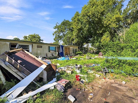 4th image of 6925 Sylvan Ln