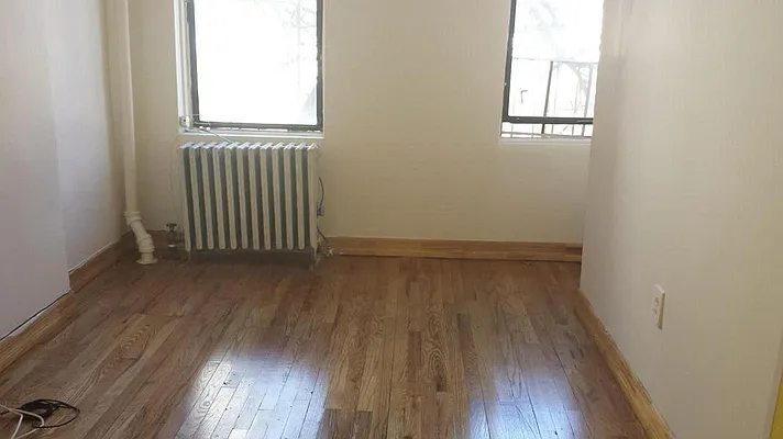 Rented by Camhi NYC Realty Inc | media 14