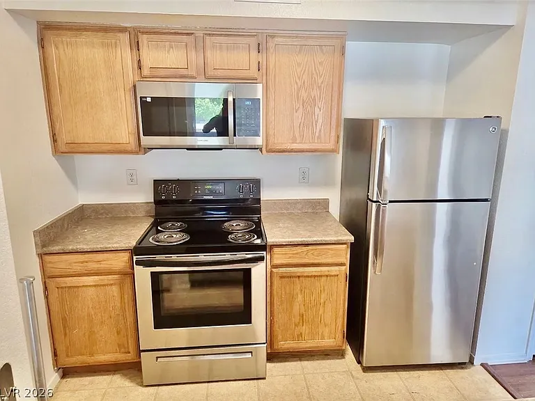 6650 W Warm Springs Rd #2075 — Photo 8