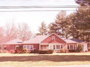 75 Sanford Ln, Stamford, CT 06905